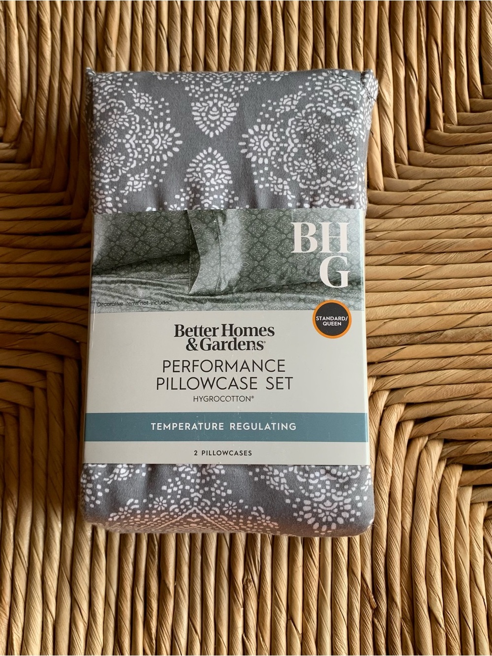 Better Homes and Gardens Performance Pillowcase set